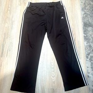 Oversized Adidas’s wide leg pants